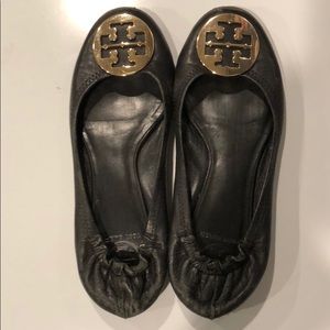 Well loved Tory Burch Reva with life left!!